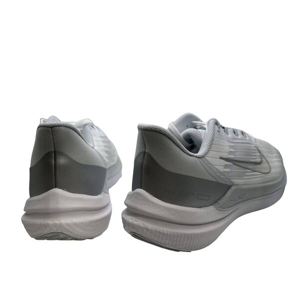 New in Box Nike Air Winflo 9 Womens size 11 - Picture 4 of 5